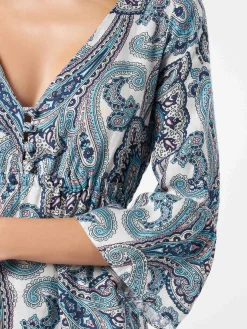 Abito corto da donna con stampa paisley