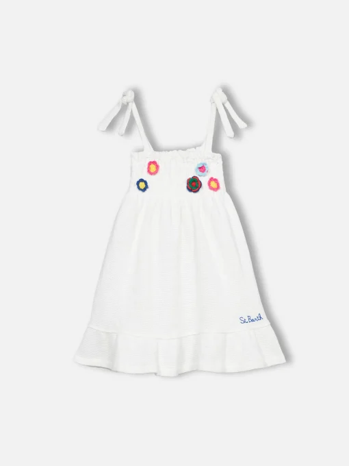 Abito da bambina all'uncinetto bianco
