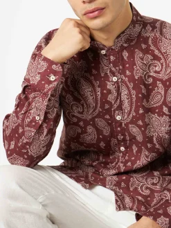Camicia da uomo con stampa paisley
