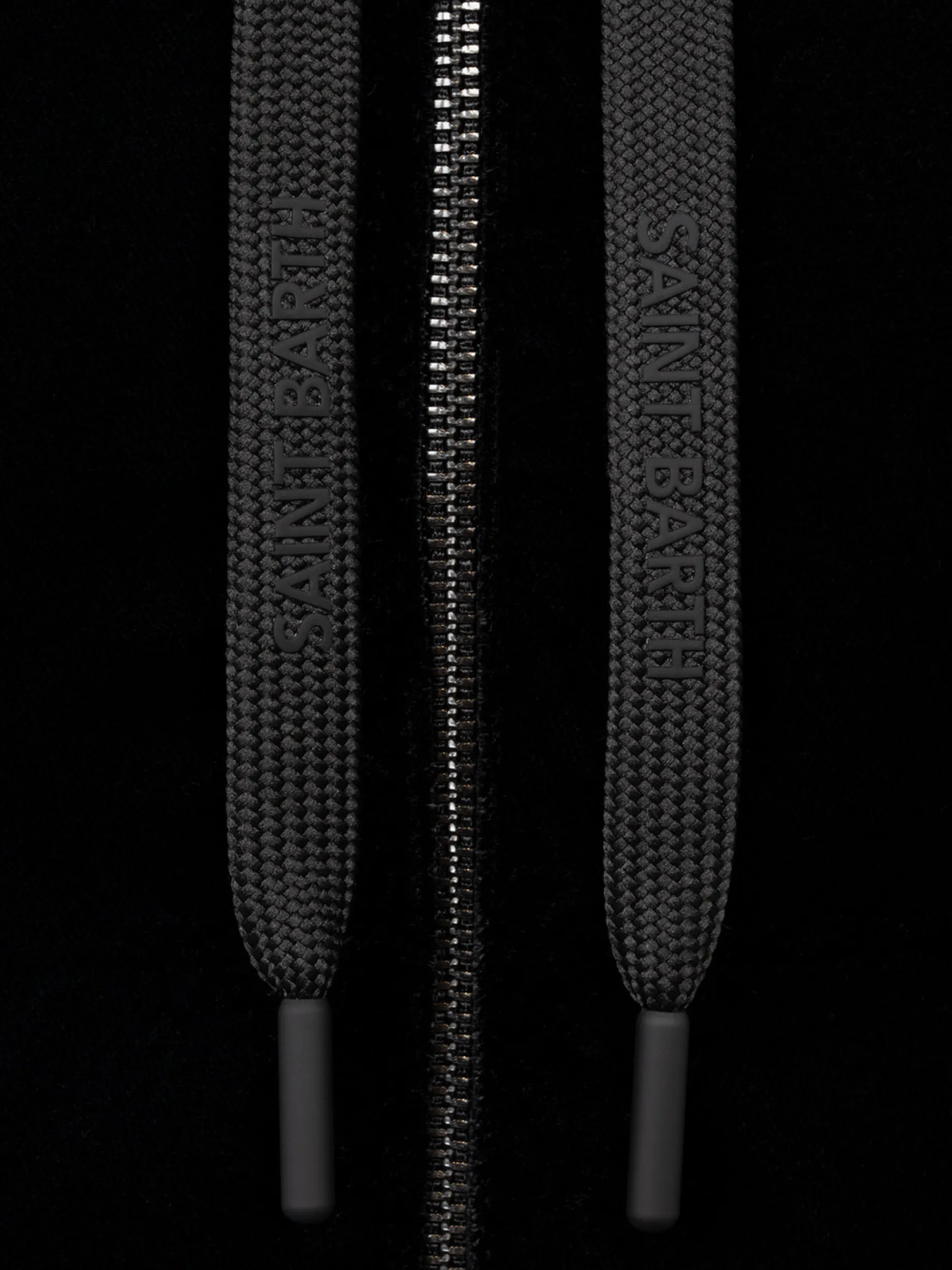 Giacca imbottita con cappuccio in velluto nero da donna