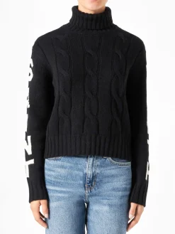 Maglia da donna a collo alto nera intrecciata
