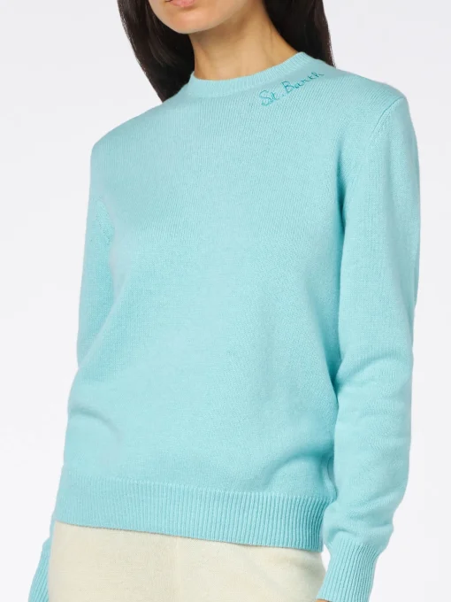 Maglia da donna girocollo verde acqua con ricamo St. Barth