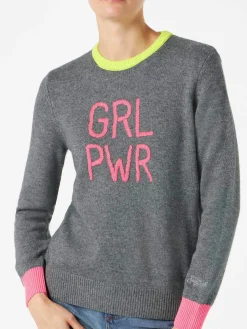 Maglia da donna grigia ricamo GIRL PWR fluo e dettagli fluo
