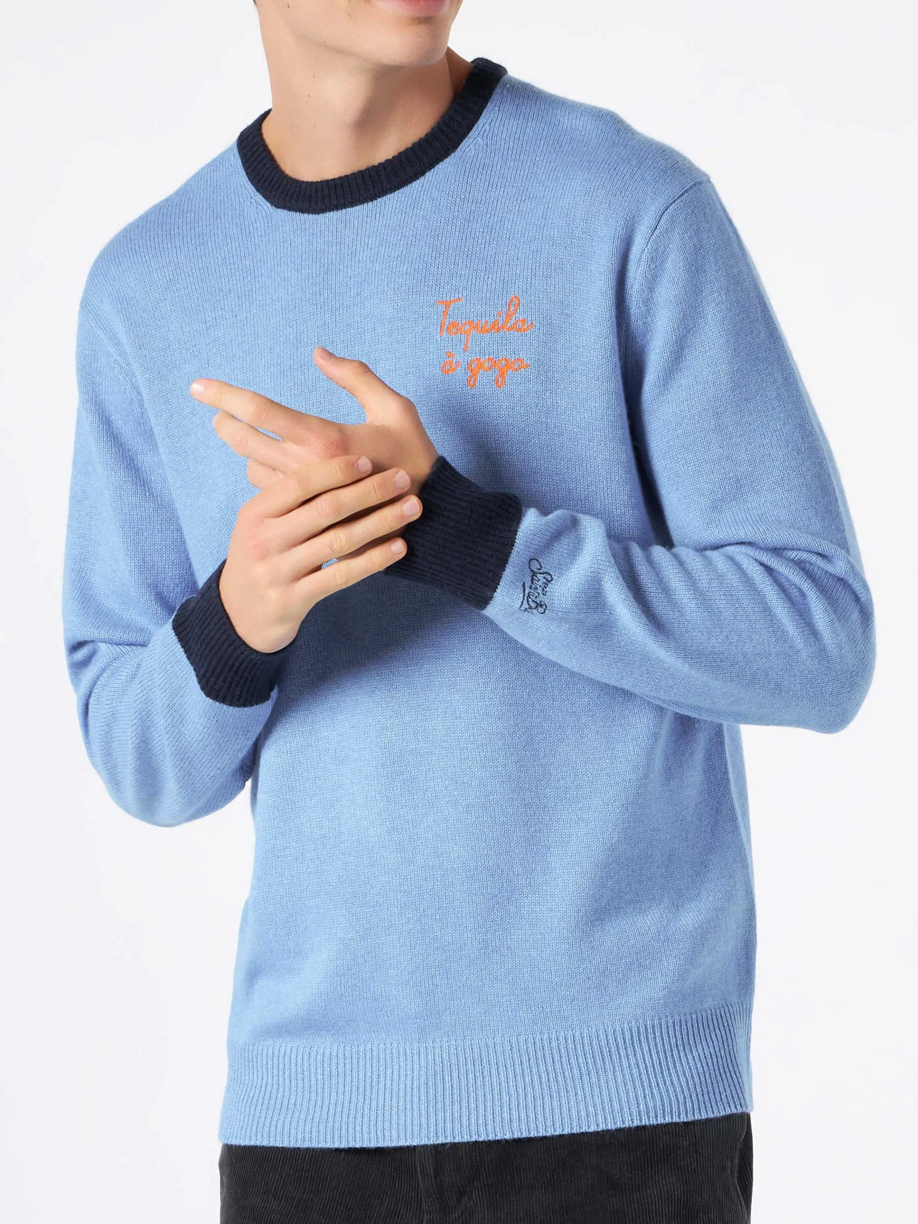 Maglia da uomo celeste con ricamo Tequila à gogo