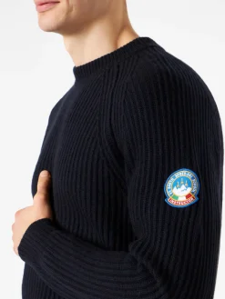 Maglione blu a costine