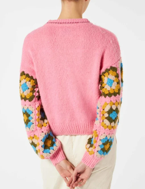 Maglione da donna girocollo ultra morbido con maniche lavorate all'uncinetto